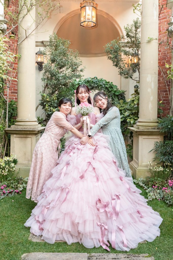 大好きなポケモンの世界観＆大人可愛いドレスで魅せる！笑顔いっぱいの結婚式